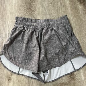 Lululemon Gray Track That High-Rise Shorts 3” - Size 6